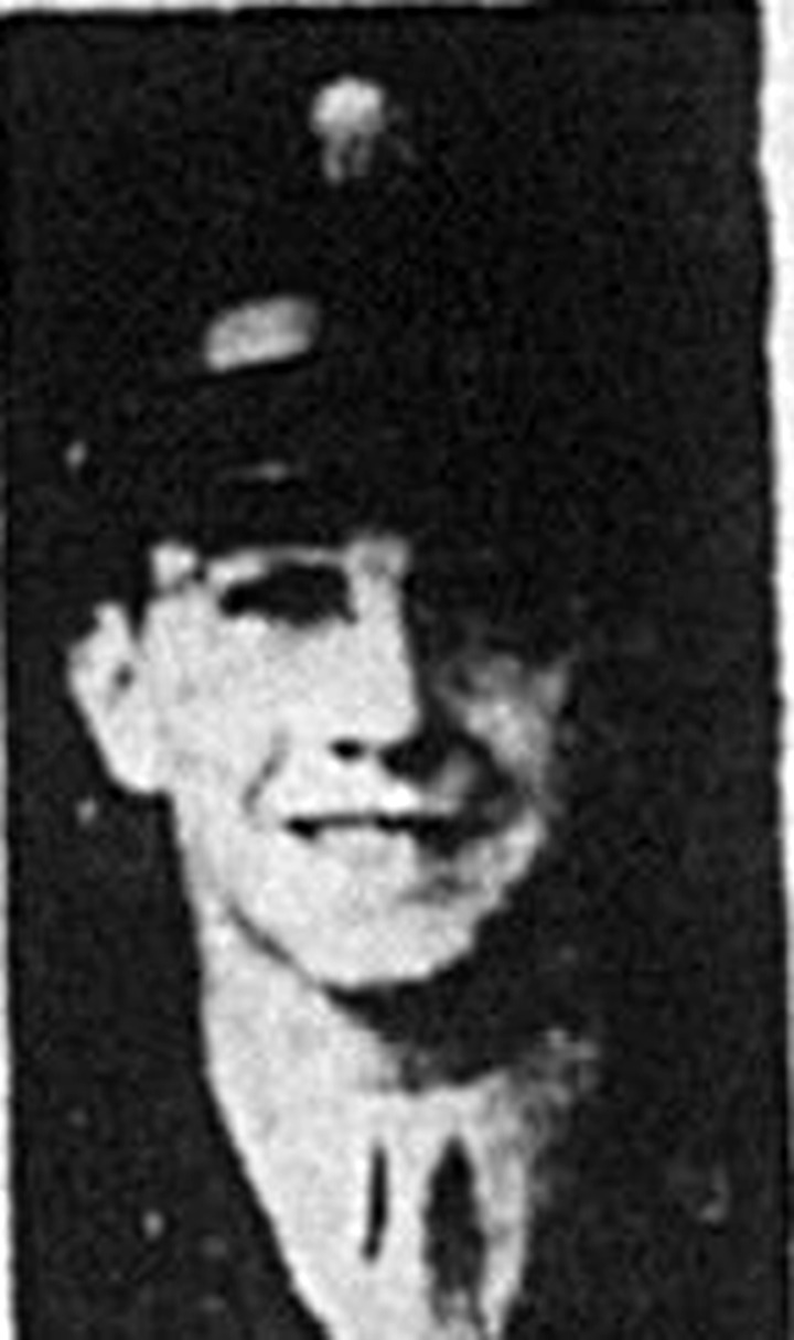 Portrait of Robert Earl Peacock in uniform